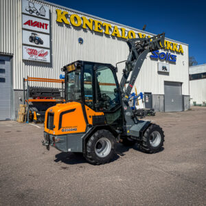 Giant G2500 HD lämpimällä ohjaamolla