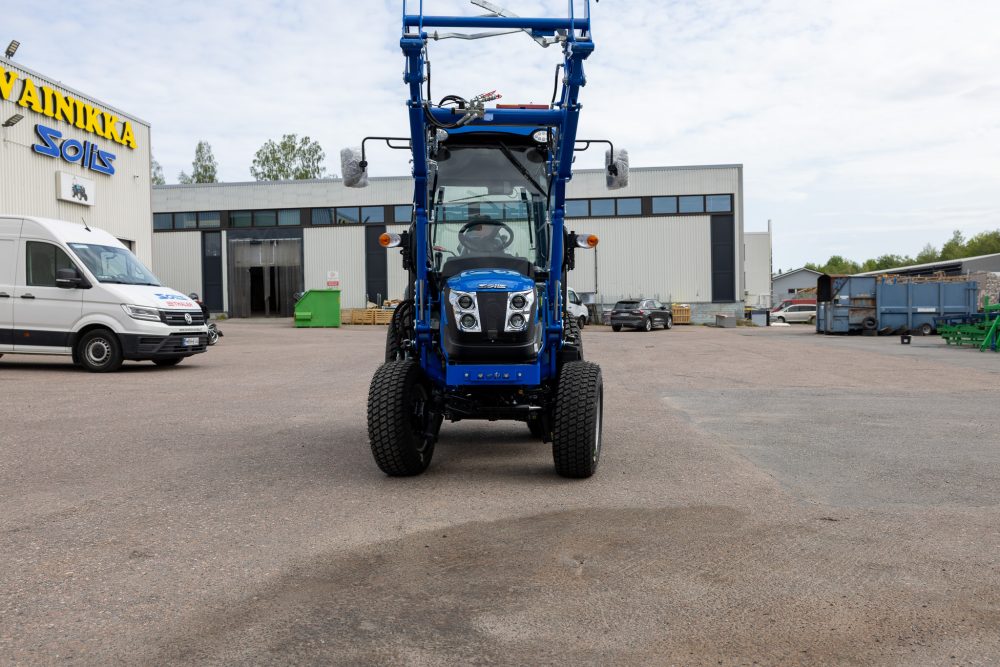 traktori solis 26 hst xl 4wd lämpimällä ohjaamolla