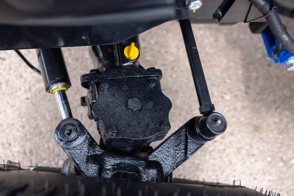 traktori solis 26 hst xl 4wd lämpimällä ohjaamolla