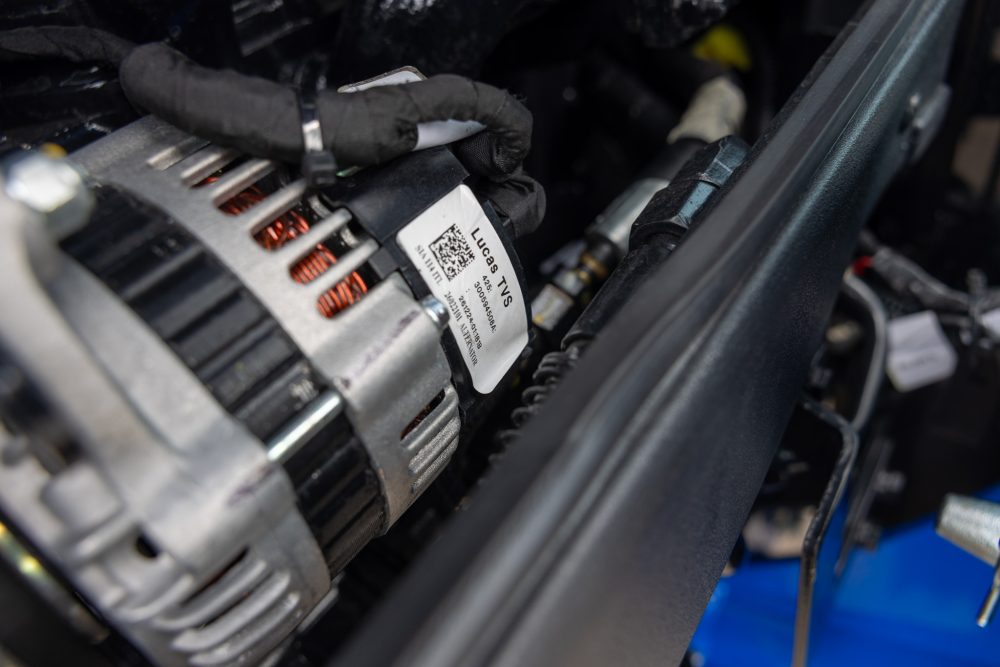 traktori solis 26 hst xl 4wd lämpimällä ohjaamolla