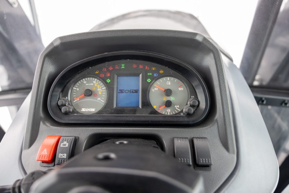 traktori solis 60 stage v turbo ilmastoidulla ohjaamolla