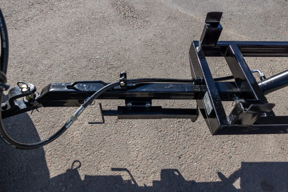 peräkärry hydraulisella kipillä 1000kg