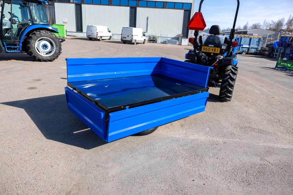 peräkärry hydraulisella kipillä 1000kg
