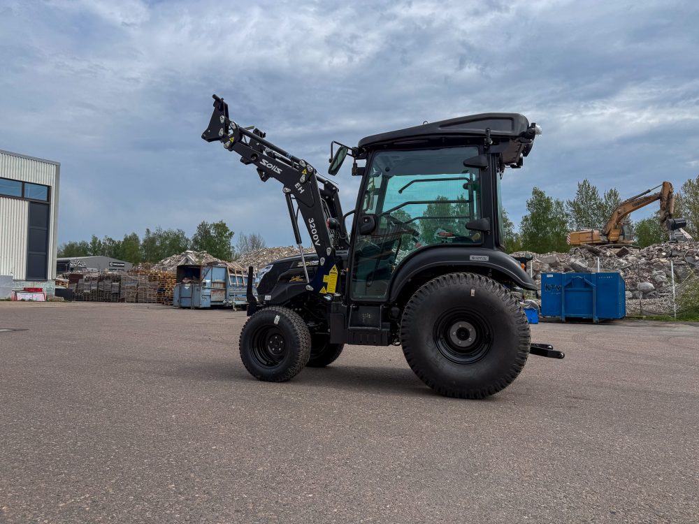 traktori solis 26 hst 4wd lämpimällä gt ohjaamolla limited edition