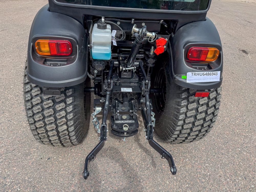 traktori solis 26 hst 4wd lämpimällä gt ohjaamolla limited edition