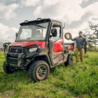 Kioti K9 2410C UTV Diesel ilmastoidulla ohjaamolla