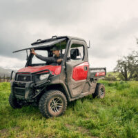 Kioti K9 2410C UTV Diesel ilmastoidulla ohjaamolla